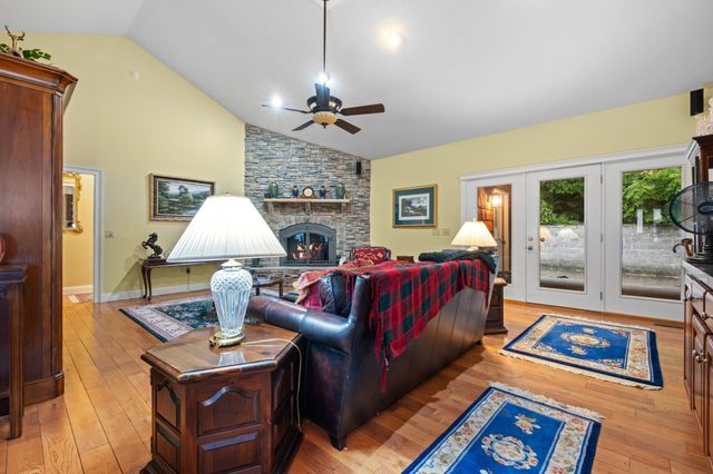 146 Aerie Ln, Granville, TN 38564