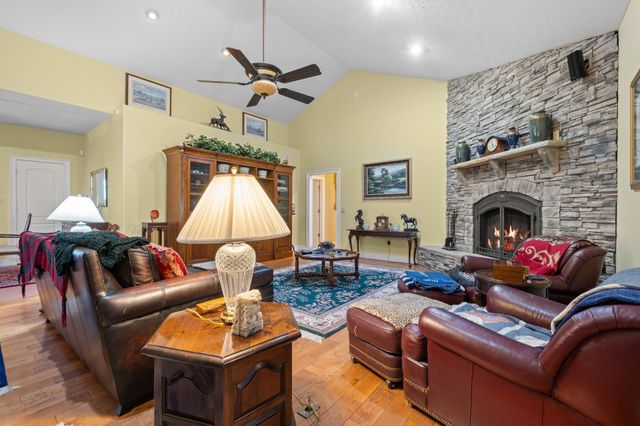 146 Aerie Ln, Granville, TN 38564