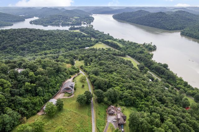 146 Aerie Ln, Granville, TN 38564