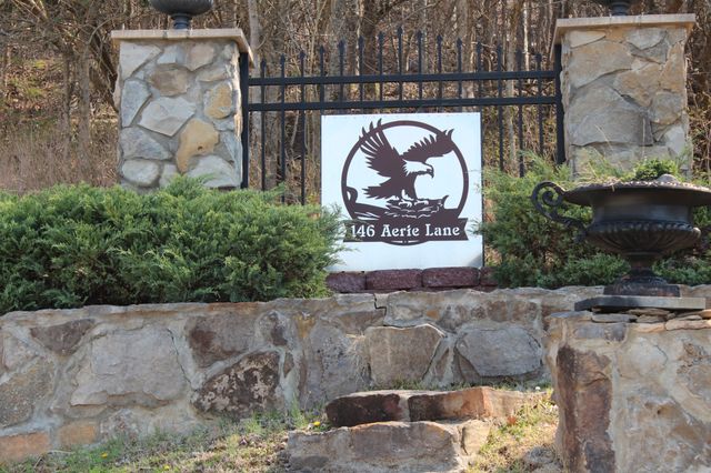 146 Aerie Ln, Granville, TN 38564