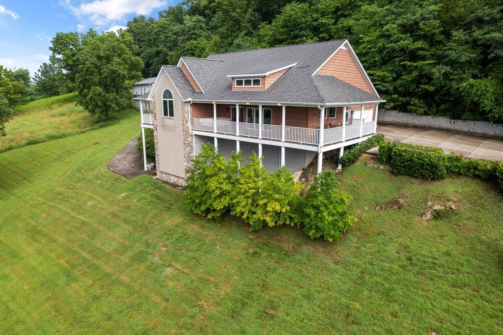 146 Aerie Ln, Granville, TN 38564
