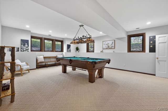 7979 Oak Brook Circle, Victor, NY 14534
