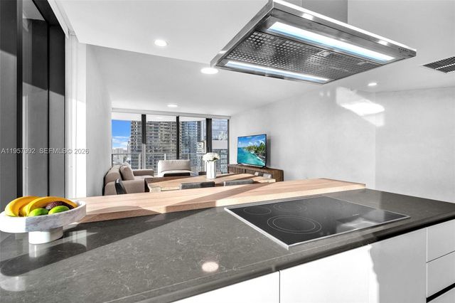 1000 Brickell Plz 3112, Miami, FL 33131