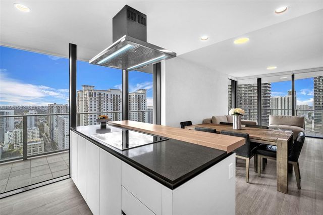 1000 Brickell Plz 3112, Miami, FL 33131