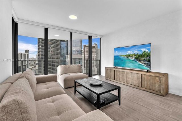 1000 Brickell Plz 3112, Miami, FL 33131