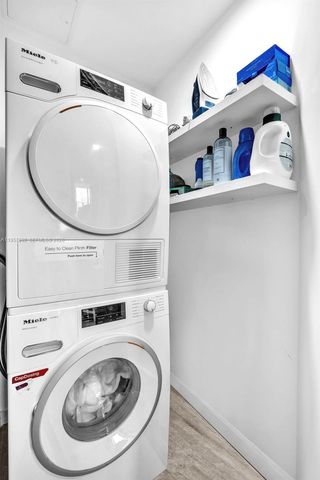 1000 Brickell Plz 3112, Miami, FL 33131