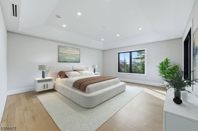 121 Engle St, Cresskill Boro, NJ 07626