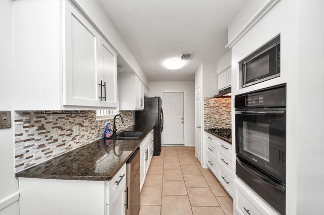 1415 Parry Sound, Pasadena, TX 77504