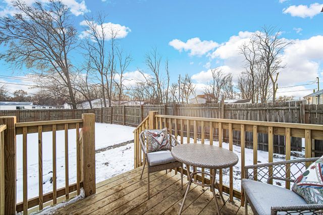 81 Lincoln Avenue, Hobart, IN 46342