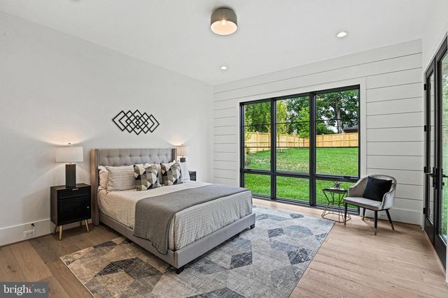 1109 INGLESIDE AVE, Mclean, VA 22101