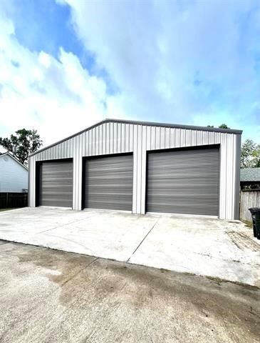 6201 Hazelwood Drive, Orange, TX 77632