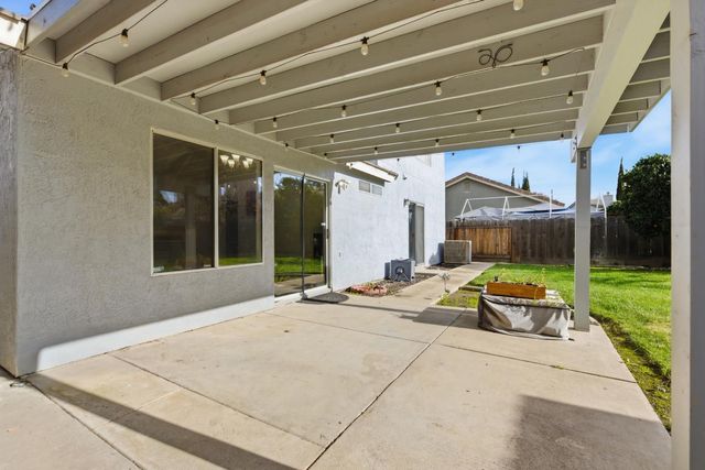 3904 Creedmoor Ave, Modesto, CA 95357