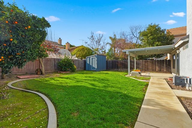 3904 Creedmoor Ave, Modesto, CA 95357