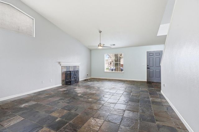 3904 Creedmoor Ave, Modesto, CA 95357