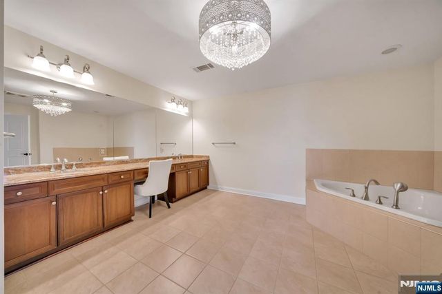 3312 The Plaza, Tenafly, NJ 07670