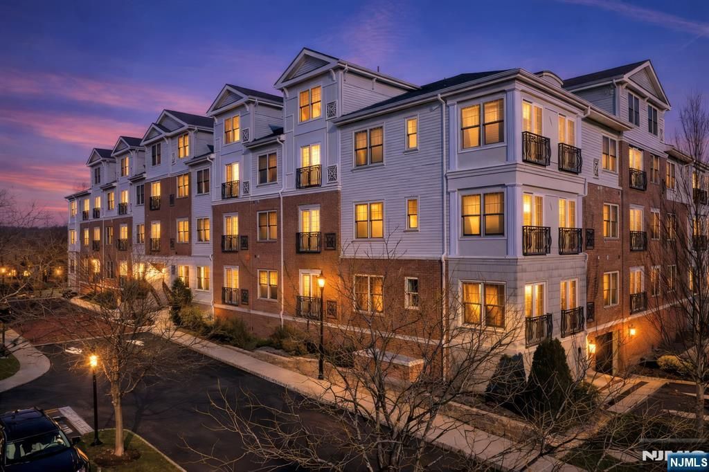 3312 The Plaza, Tenafly, NJ 07670