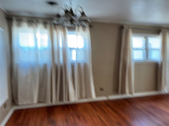 221 W Monterey Street, Denison, TX 75020