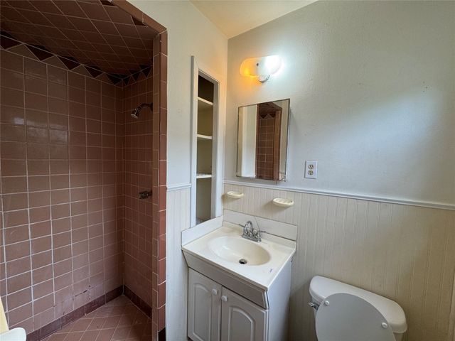 221 W Monterey Street, Denison, TX 75020
