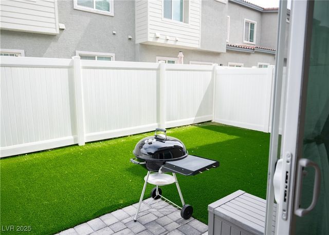 7342 North Decatur Boulevard 5, Las Vegas, NV 89131