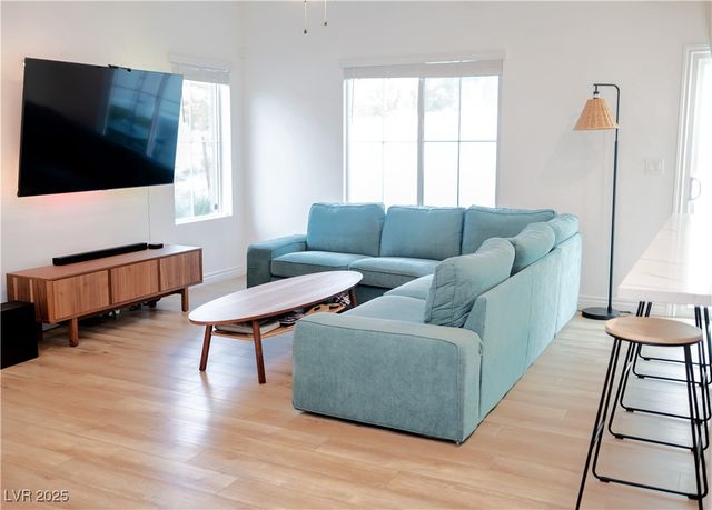 7342 North Decatur Boulevard 5, Las Vegas, NV 89131