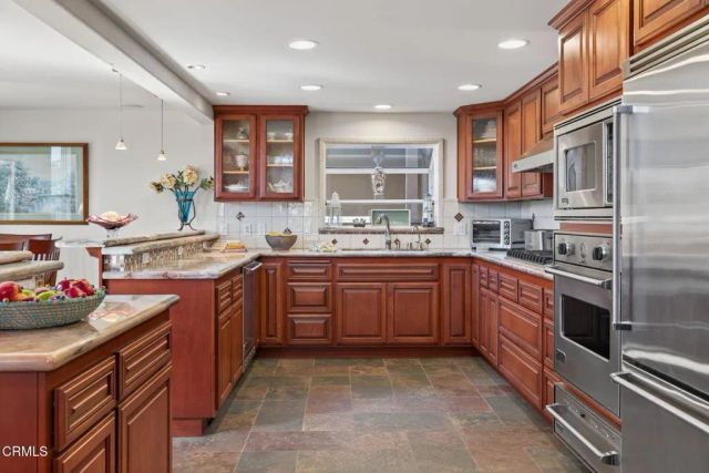 2408 Ocean Drive, Oxnard, CA 93035
