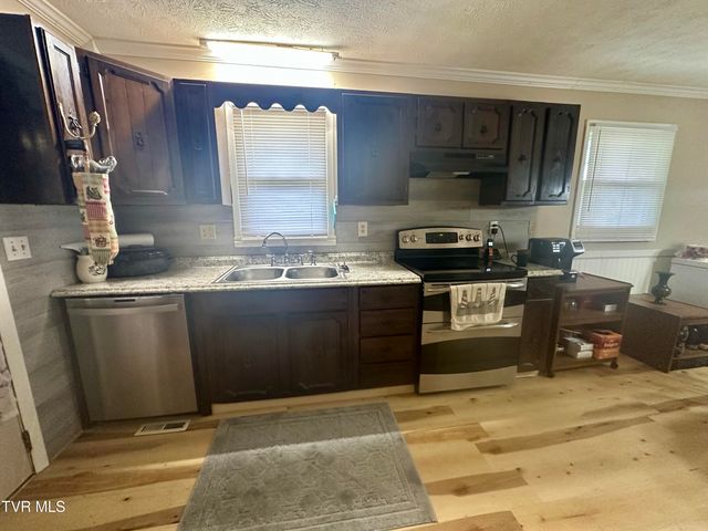 118 Bright Ridge Court, Church Hill, TN 37642