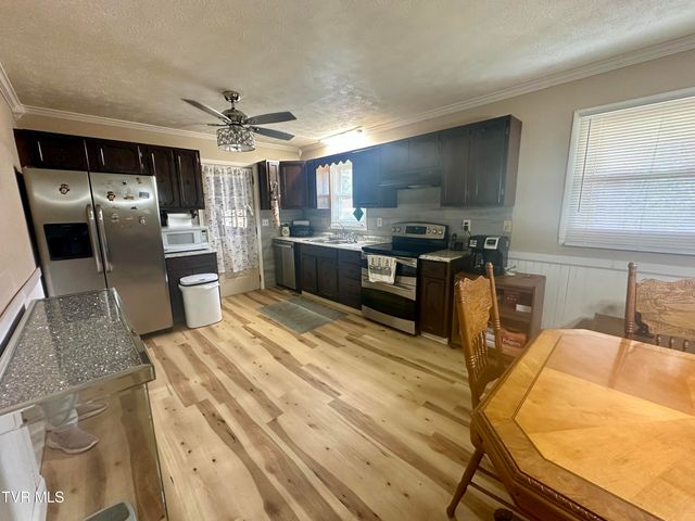 118 Bright Ridge Court, Church Hill, TN 37642