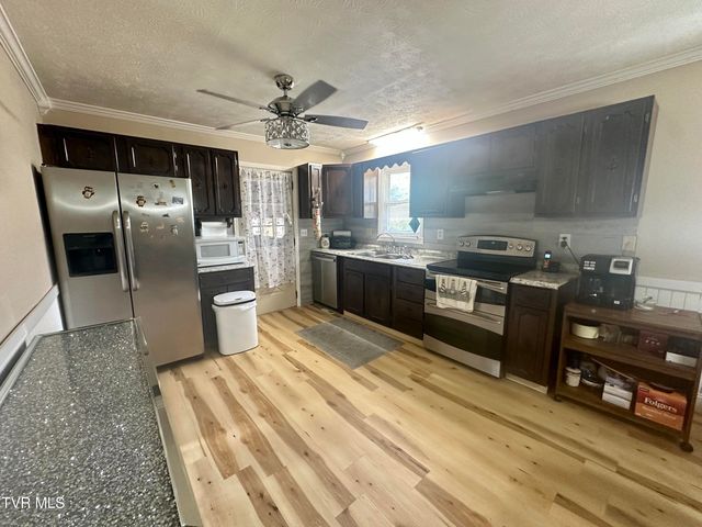 118 Bright Ridge Court, Church Hill, TN 37642