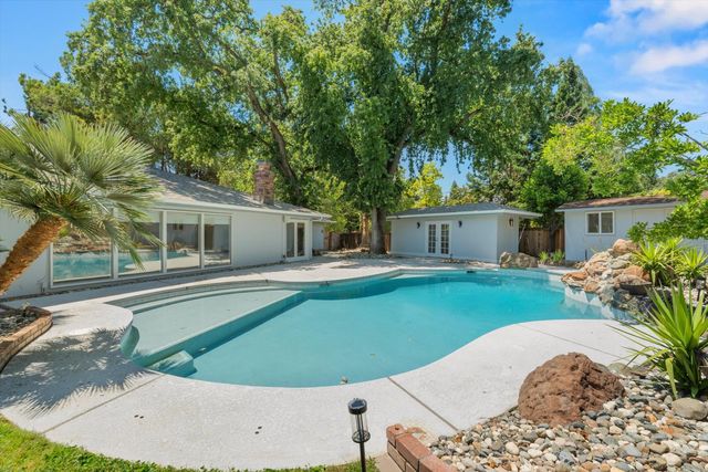4201 Fair Oaks Blvd, Sacramento, CA 95864