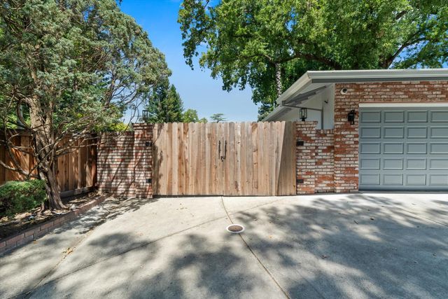 4201 Fair Oaks Blvd, Sacramento, CA 95864