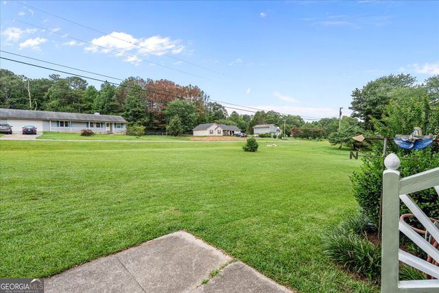 135 Russell Lane, Carrollton, GA 30116