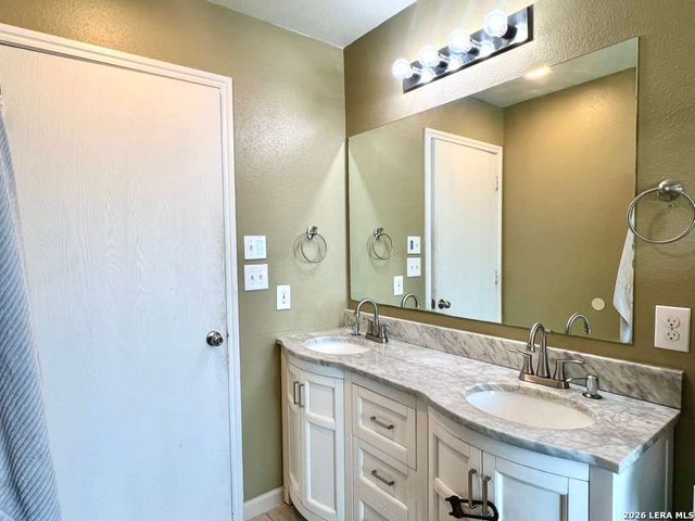 16406 Clydesdale, Selma, TX 78154