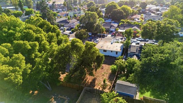 1030 Bradley Way, East Palo Alto, CA 94303