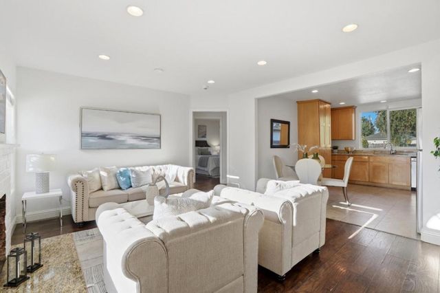 1030 Bradley Way, East Palo Alto, CA 94303