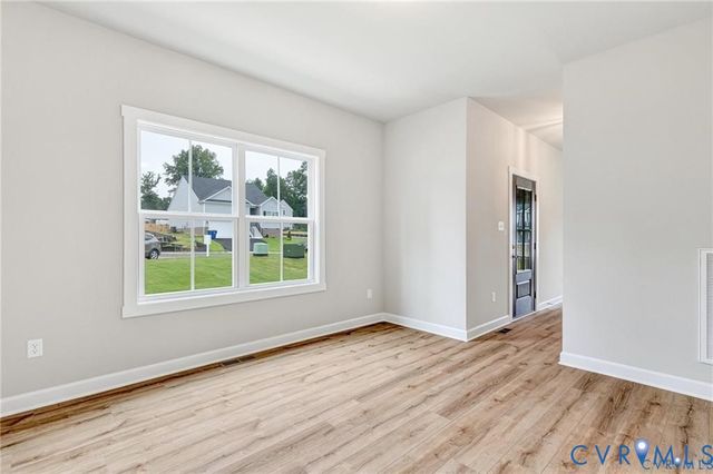 12607 Poplar Village Pl, Chester, VA 23035