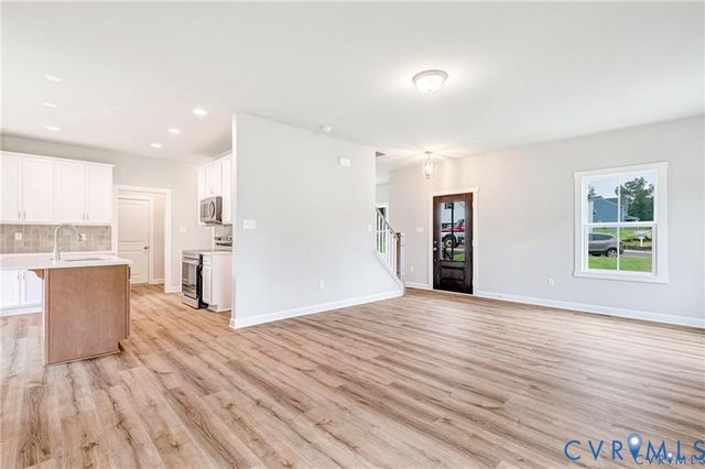 12607 Poplar Village Pl, Chester, VA 23035