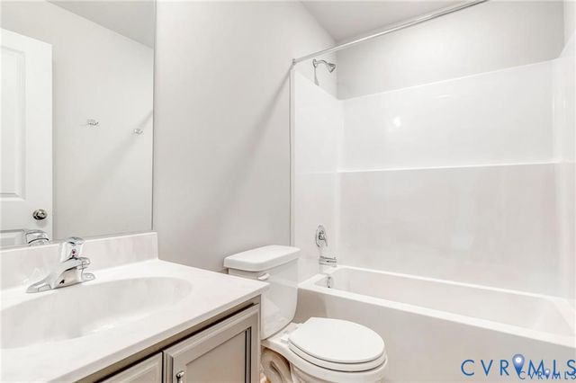 12607 Poplar Village Pl, Chester, VA 23035