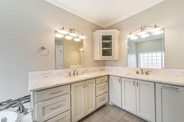 1317 Chantilly Lane, Houston, TX 77018