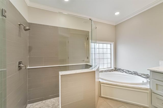 1317 Chantilly Lane, Houston, TX 77018