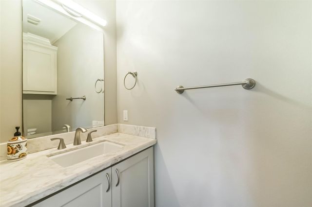 1317 Chantilly Lane, Houston, TX 77018