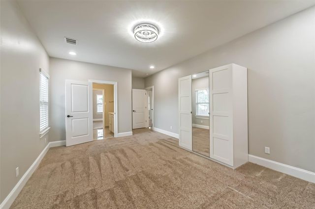 1317 Chantilly Lane, Houston, TX 77018