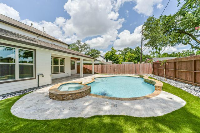 1317 Chantilly Lane, Houston, TX 77018