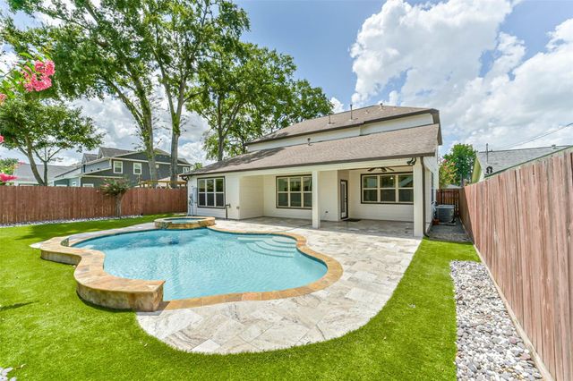 1317 Chantilly Lane, Houston, TX 77018