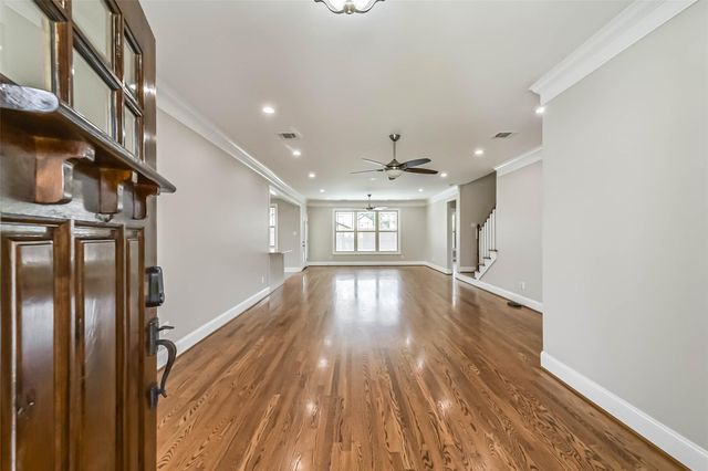 1317 Chantilly Lane, Houston, TX 77018