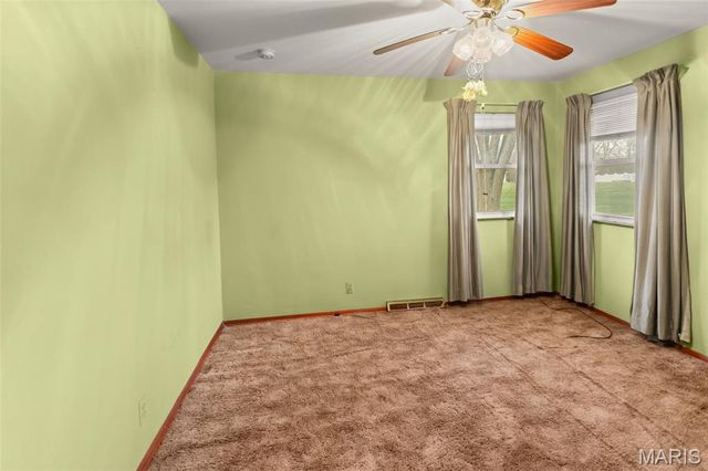 7132 W Main Street, Maryville, IL 62062