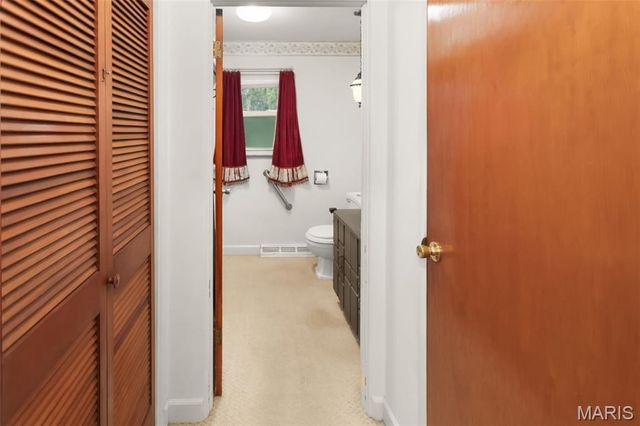 7132 W Main Street, Maryville, IL 62062