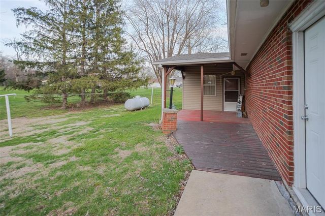 7132 W Main Street, Maryville, IL 62062