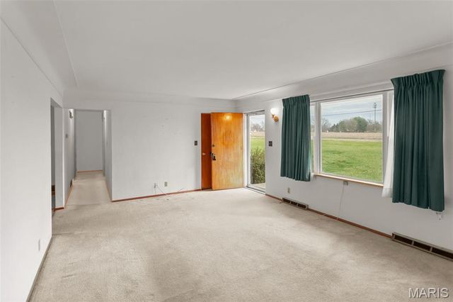 7132 W Main Street, Maryville, IL 62062