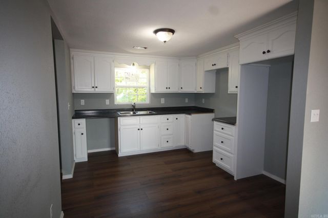 1205 N Walters Avenue, Dierks, AR 71833