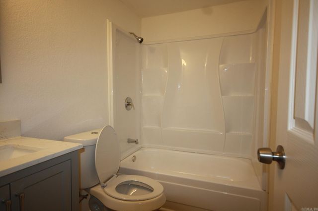 1205 N Walters Avenue, Dierks, AR 71833